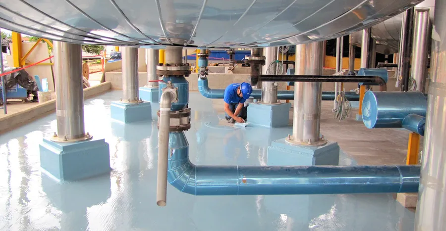 Recubrimiento RES-CLAD en tuberías y plantas industriales